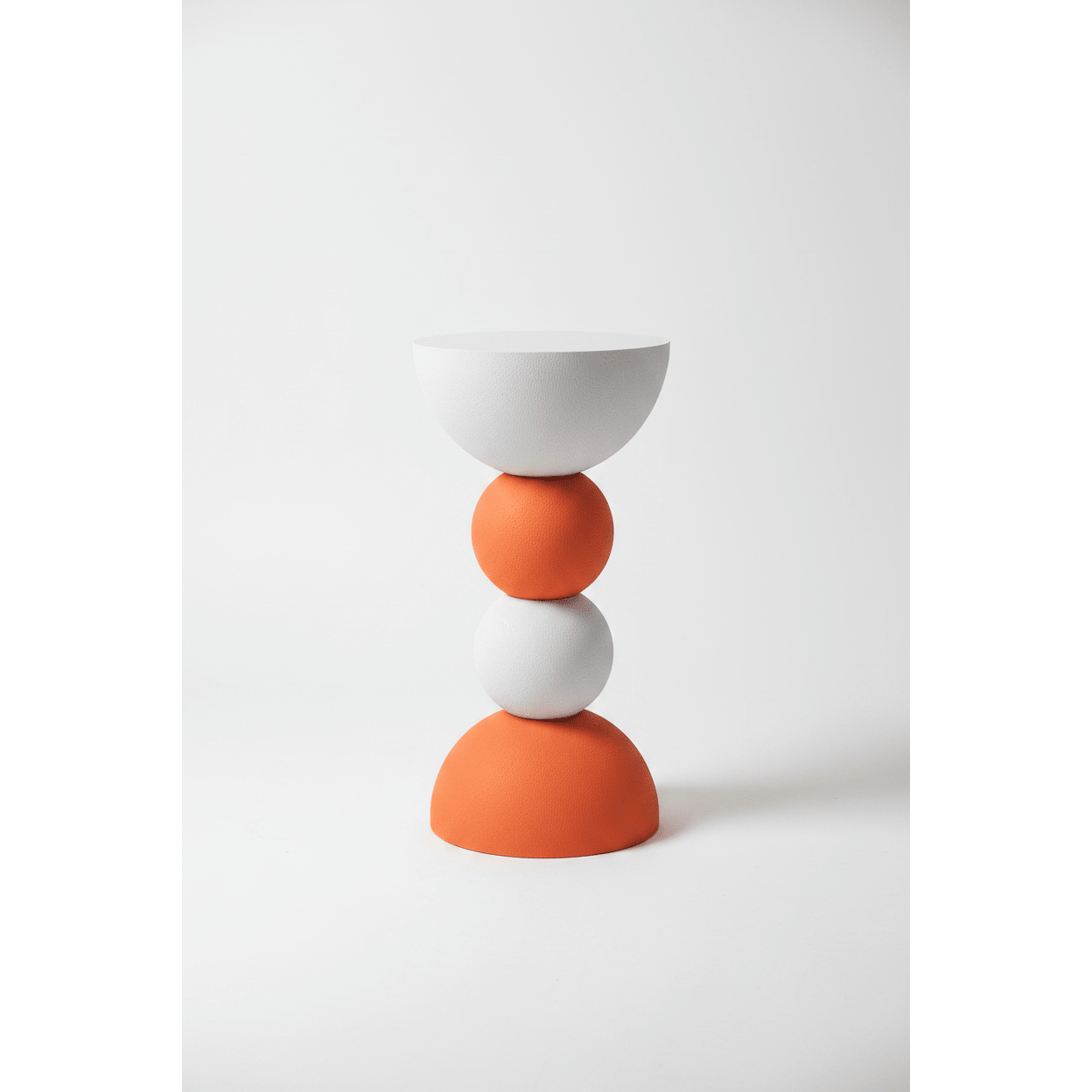 Sculptural Bijzettafel – Japandi Design - Het Oekedoeleke