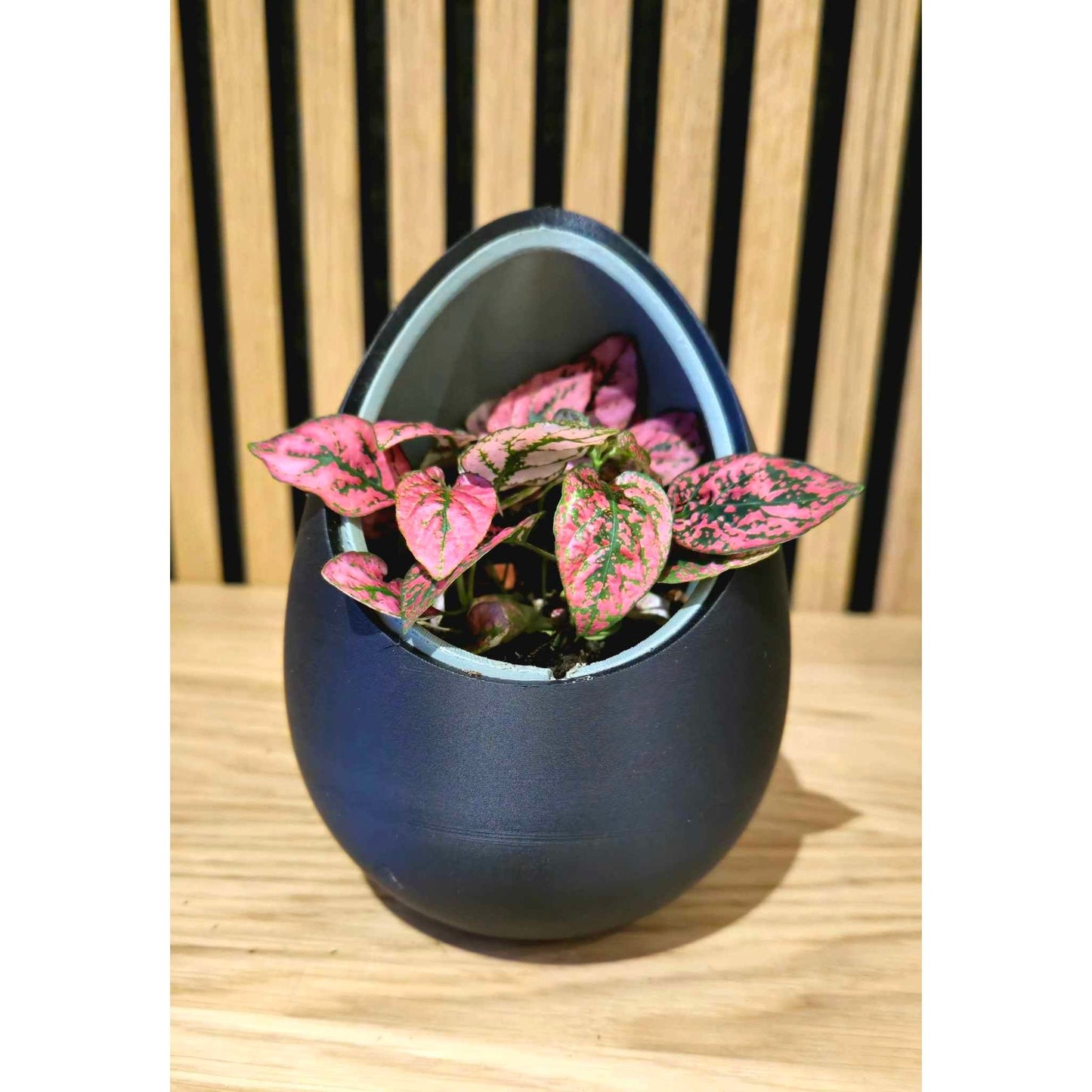 Nest planter