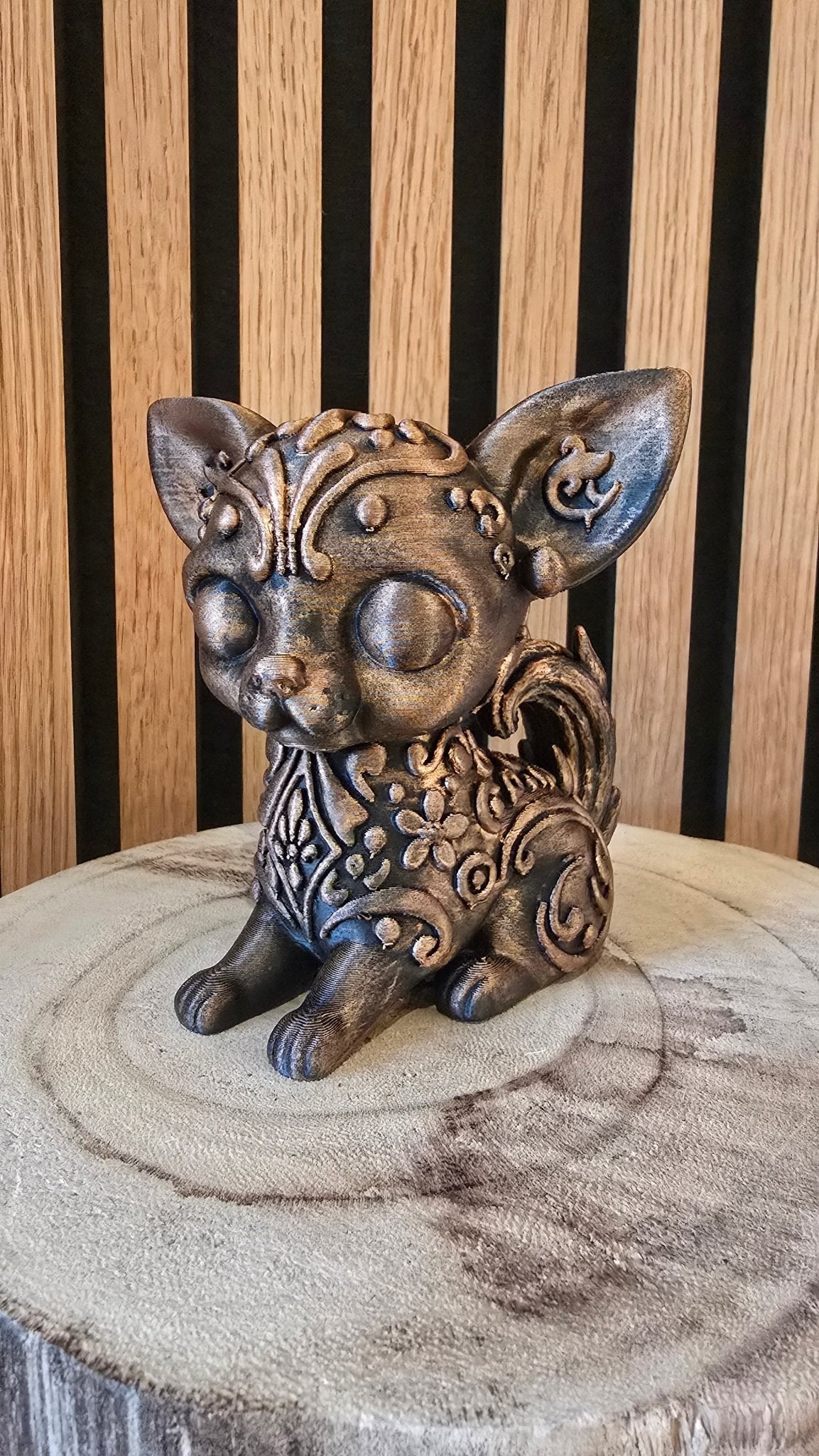 Chihuahua Beeldje - Mystiek Bronslook 12cm - Het Oekedoeleke