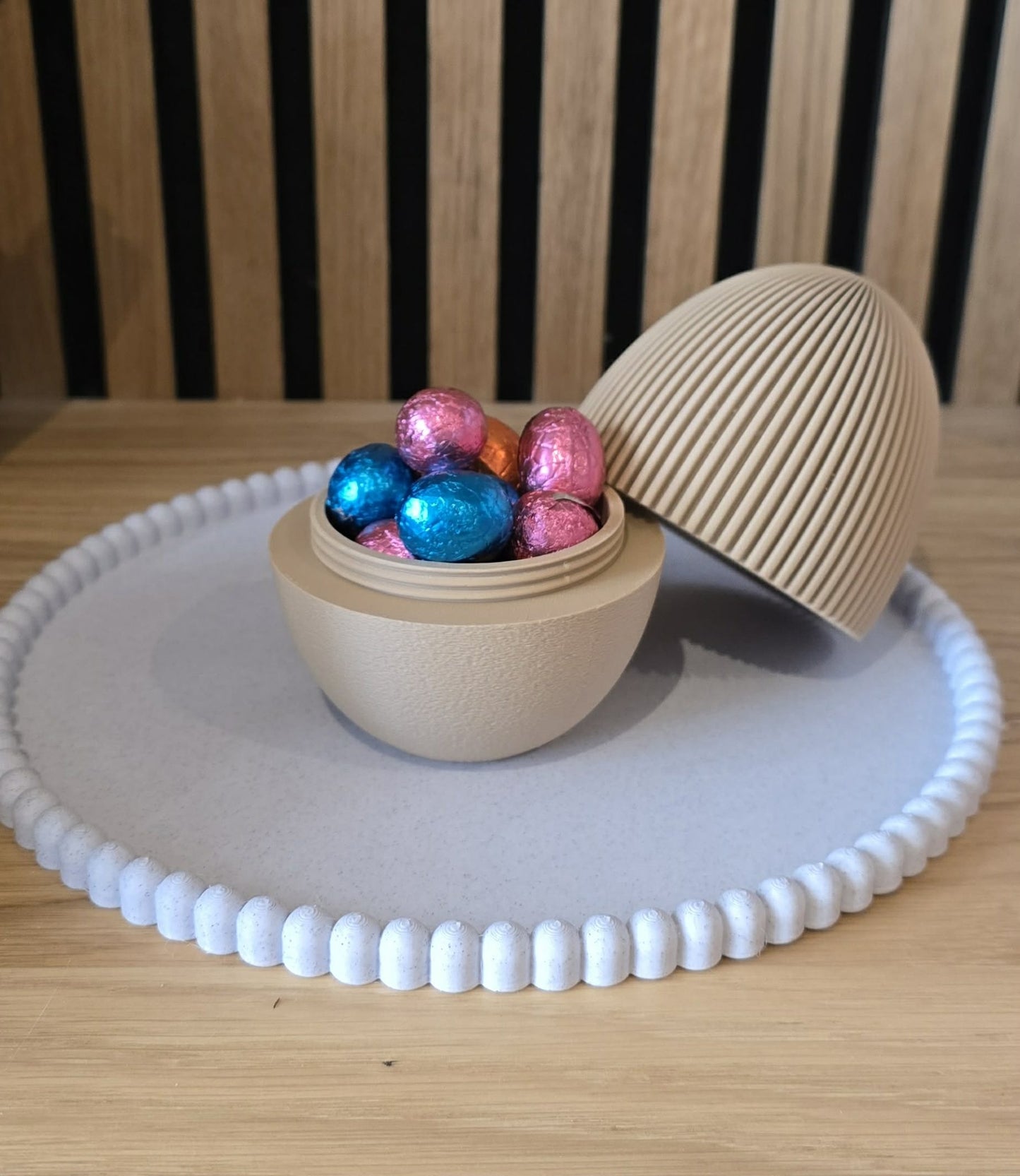 Japandi Paaseieren Container | Ribbel Paasdecoratie - Het Oekedoeleke