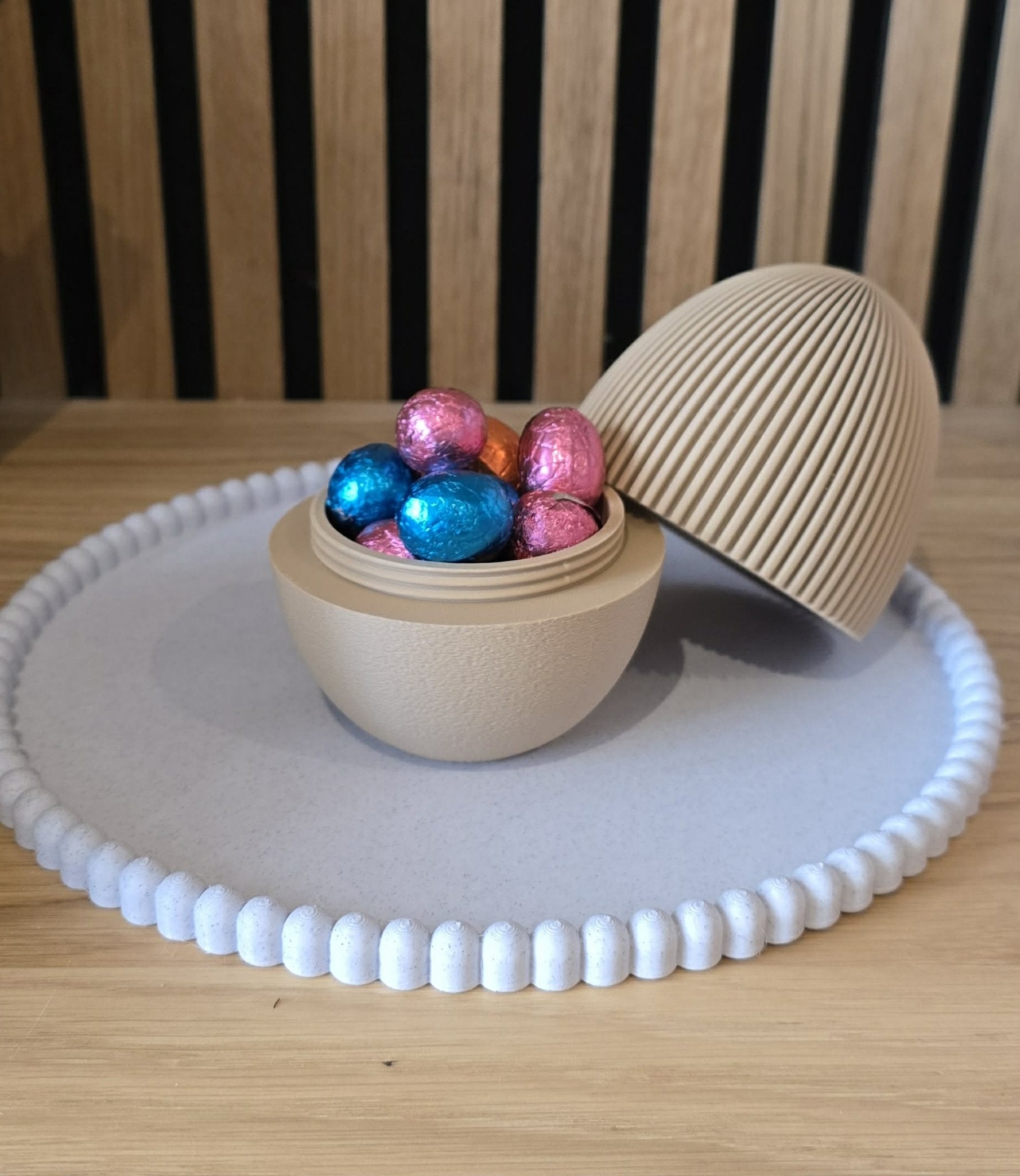 Japandi Paaseieren Container | Ribbel Paasdecoratie - Het Oekedoeleke