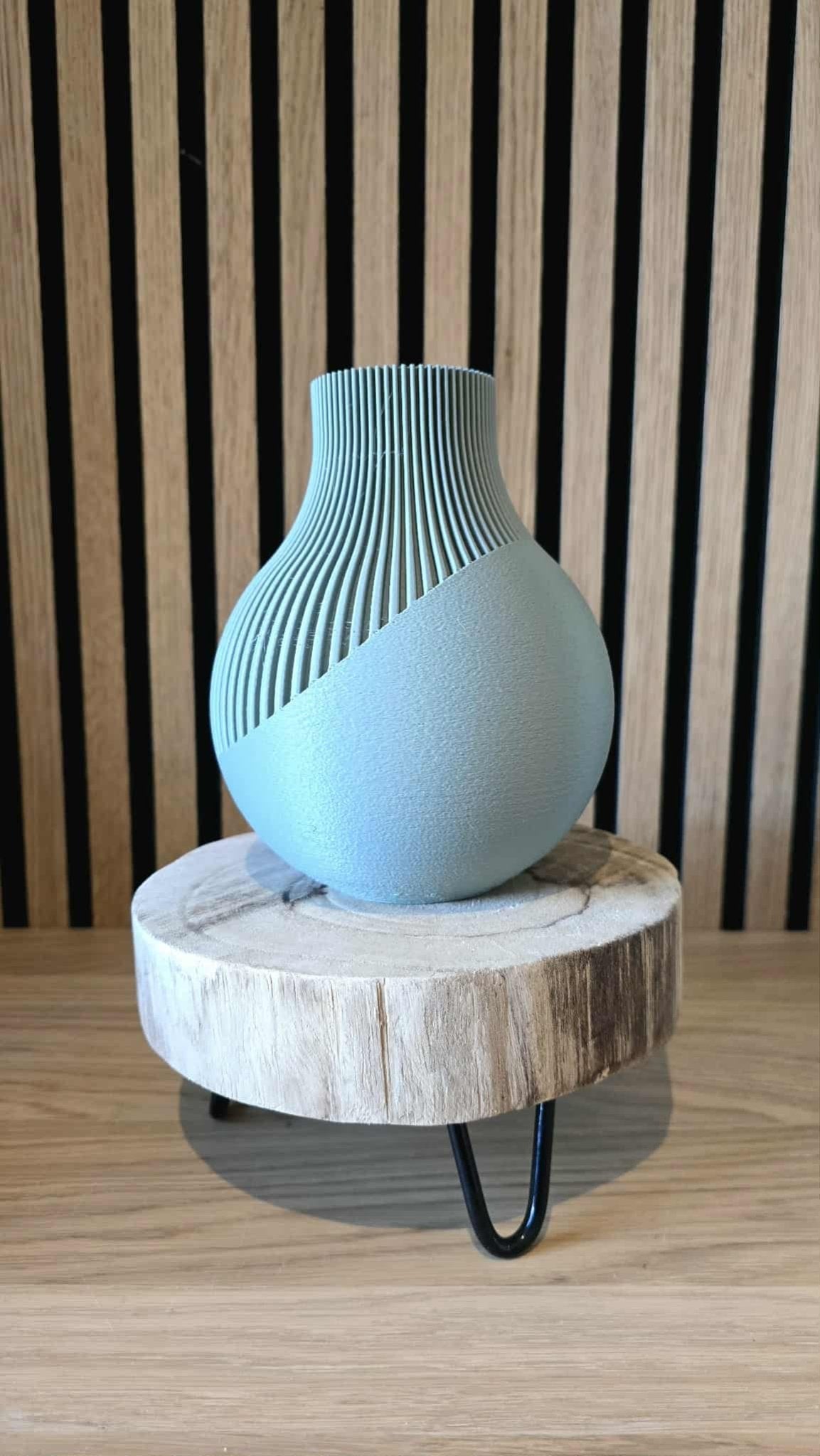 Japandi Vaas - Minimalistisch Design - Het Oekedoeleke