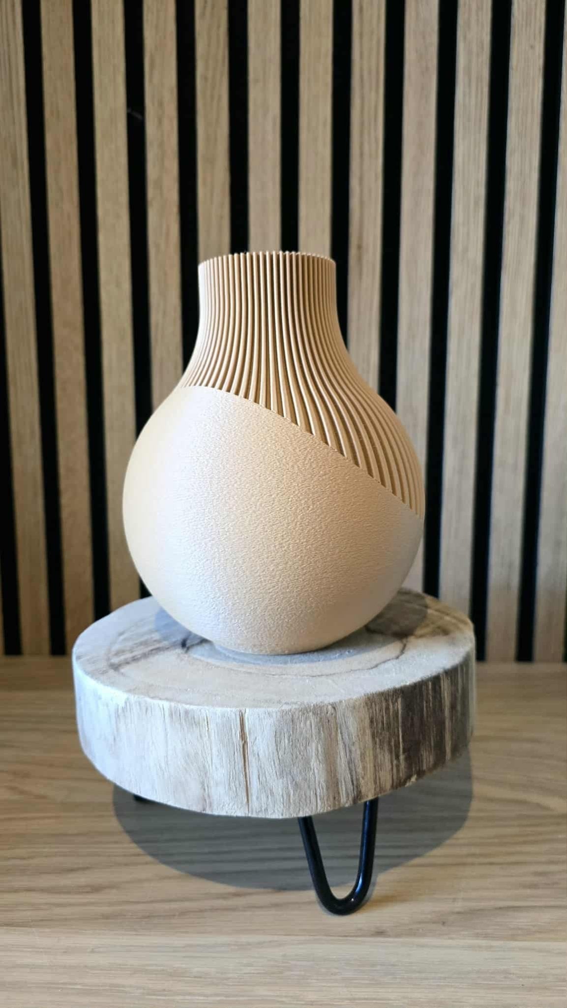 Japandi Vaas - Minimalistisch Design - Het Oekedoeleke