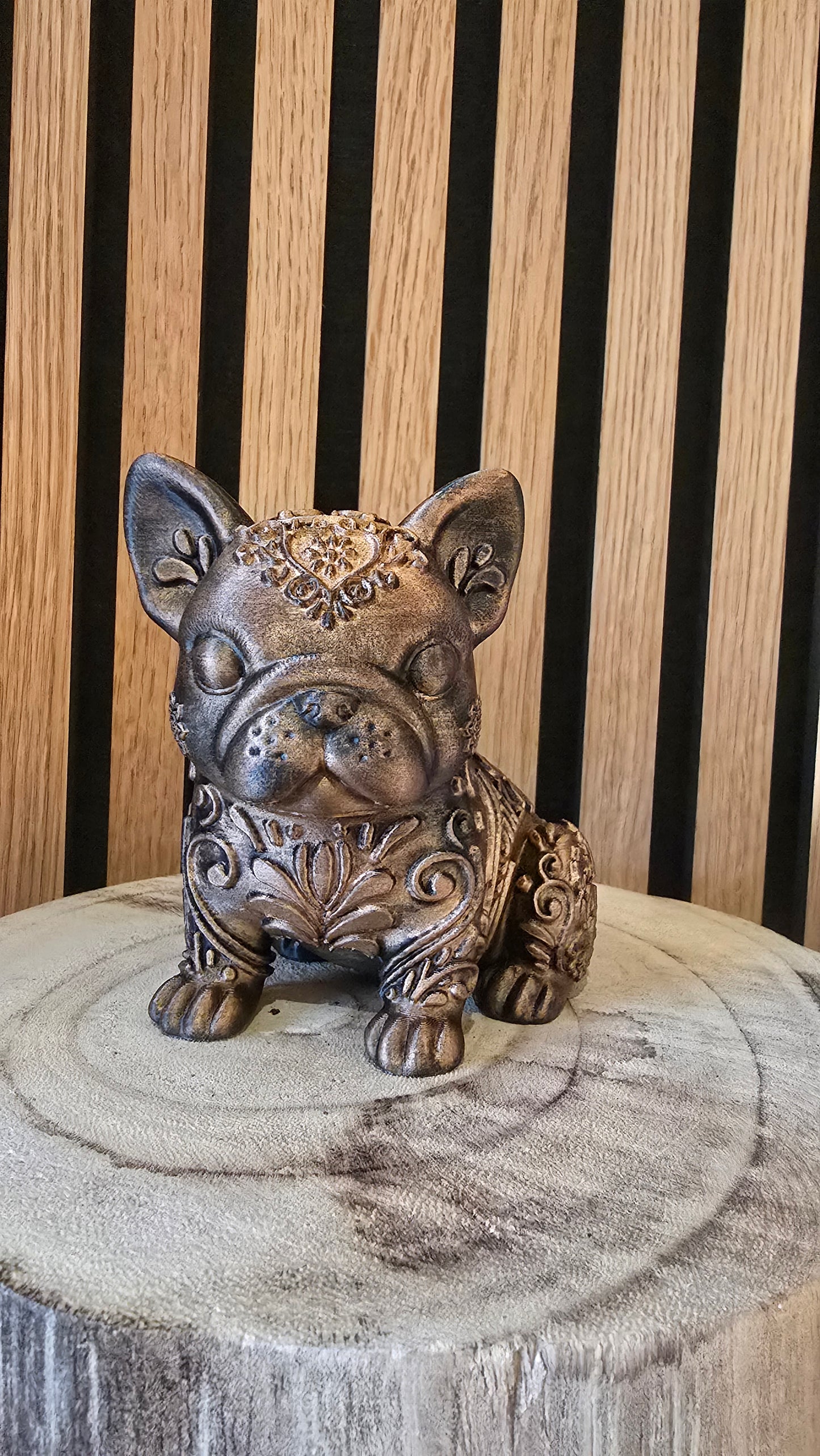 Franse bulldog beeldje – Mystiek decoratief figuurtje in bronslook (12 cm)
