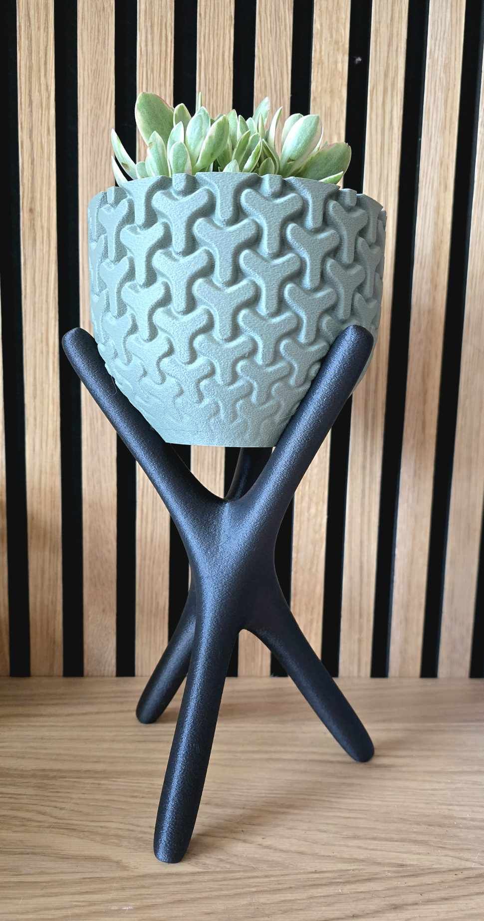 Tangle Bloempot met Zwarte Staander - 3D Geprint 30cm - Het Oekedoeleke